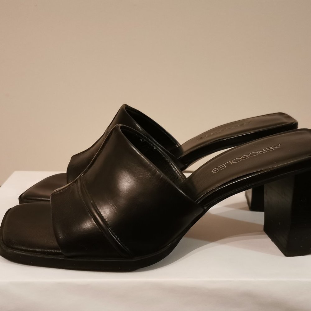 Aerosoles black leather heeled sandals size 7